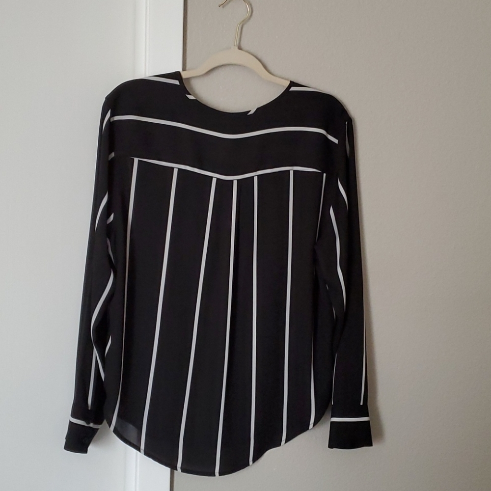 Blouse - Picture 2 of 4